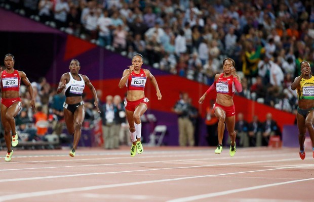 Felix verslaat Fraser-Pryce in de 200 meter