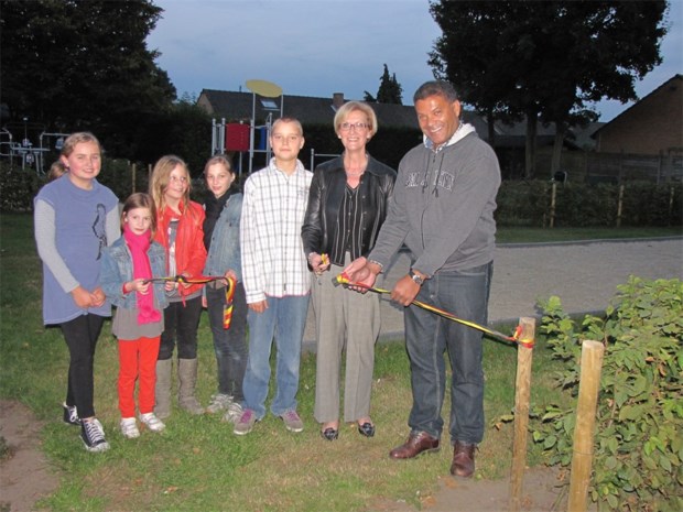 Gemeente opent ontmoetingsplein in wijk Vogelzang