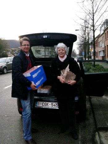 Vlaams Belang schenkt voedselpakketten aan Kabas