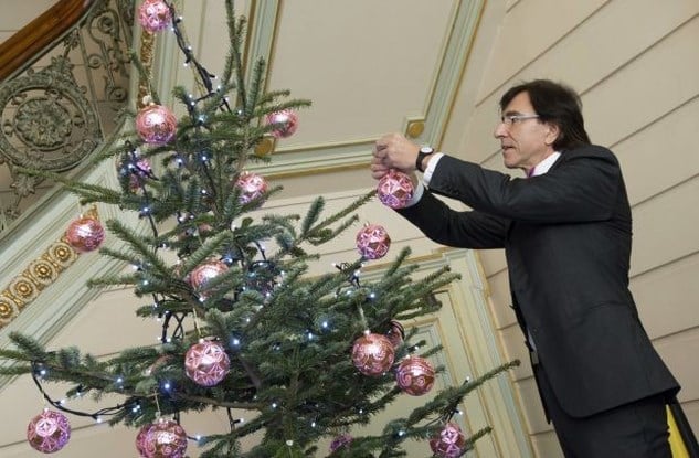 Roze Kerstballen In De Kerstboom Van Wetstraat 16 Gazet Van Antwerpen Mobile